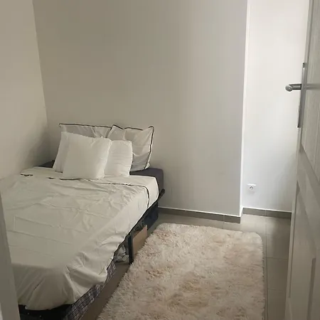 Au Centre De Paris, 2eme Arrondissement *